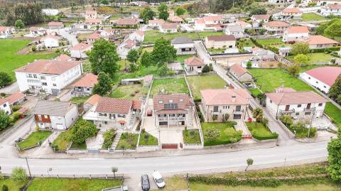 Moradia T4 para venda