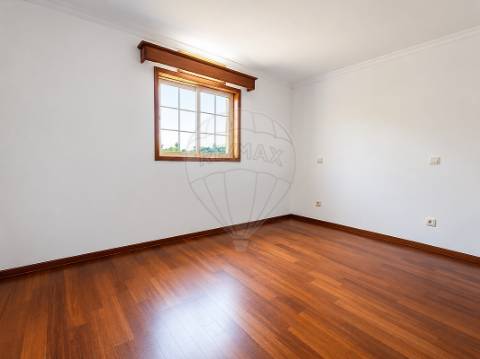 Moradia T2 para venda
