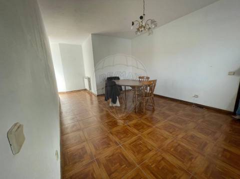 Moradia T2 para arrendamento