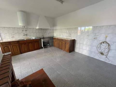 Moradia T2 para arrendamento