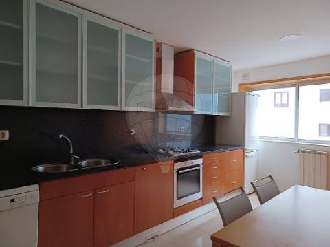 Apartamento T3 para arrendamento