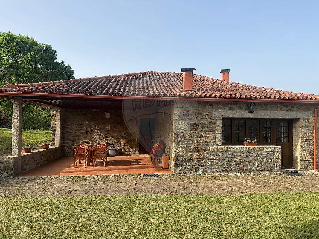 Moradia T2 para arrendamento