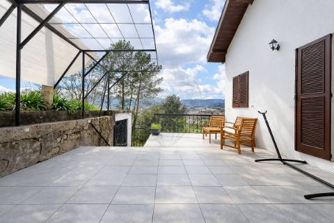 Moradia T4 para venda