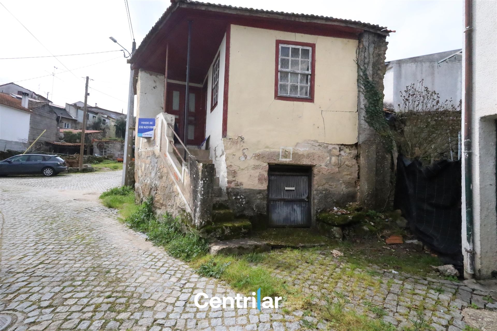 Moradia para Remodelação – Excelente Oportunidade!
