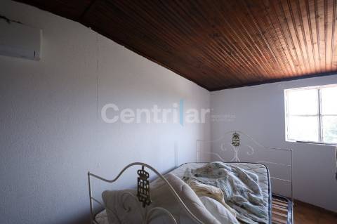 Moradia Geminada  Venda em Tavares (Chãs, Várzea e Travanca),Mangualde