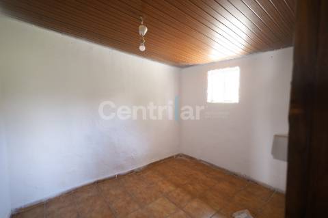 Moradia Geminada  Venda em Tavares (Chãs, Várzea e Travanca),Mangualde