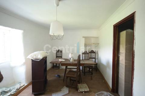Moradia Geminada  Venda em Tavares (Chãs, Várzea e Travanca),Mangualde