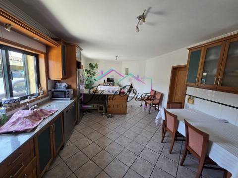 Moradia Isolada T4+1 Venda em Recardães e Espinhel,Águeda