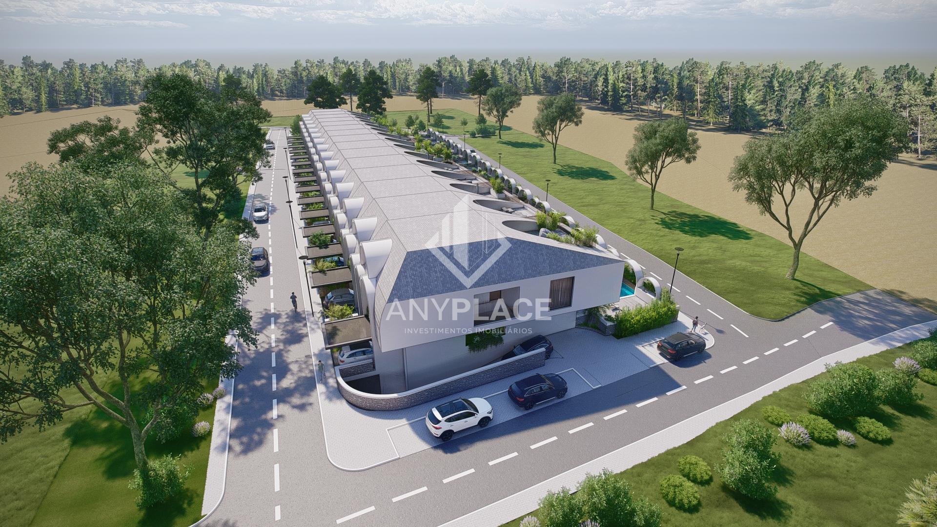 Terreno com projecto aprovado para construção de condomínio de luxo.