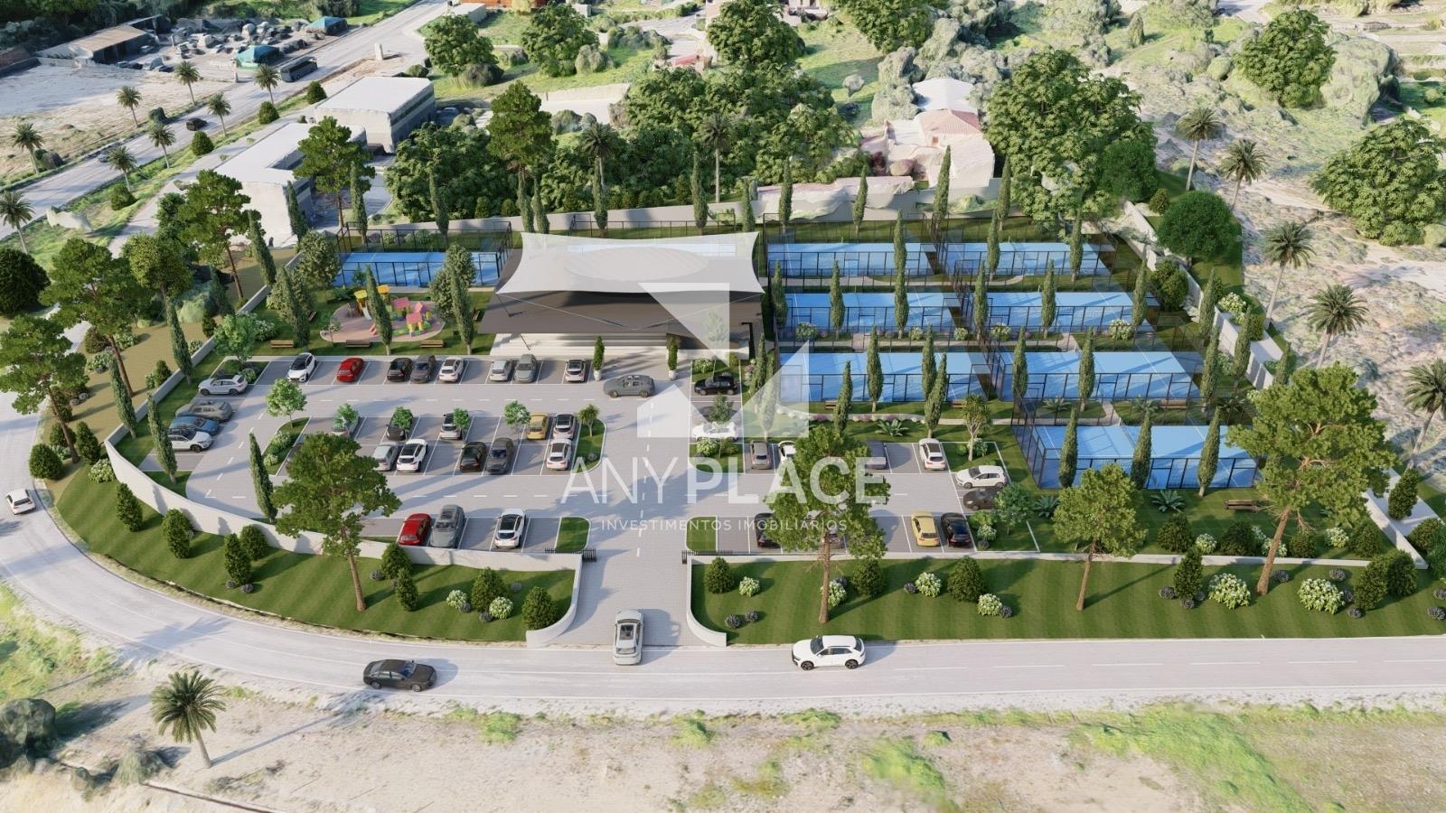 Terreno para construção de um complexo desportivo de Padel situado no Triângulo Dourado.