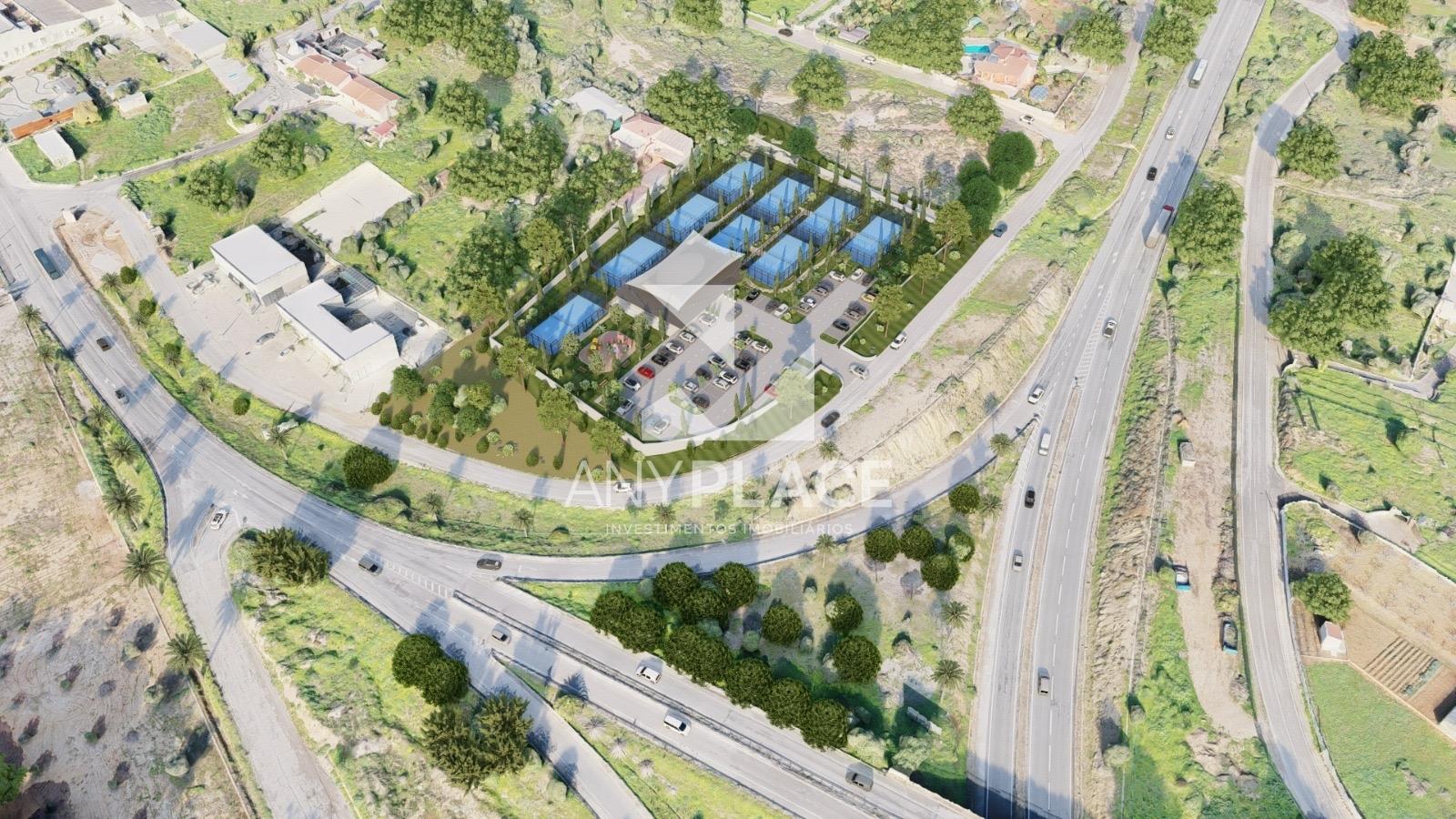 Terreno para construção de um complexo desportivo de Padel situado no Triângulo Dourado.