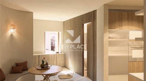 Oportunidade única no coração histórico de Loulé, prédio com projeto para dois apartamentos T1.