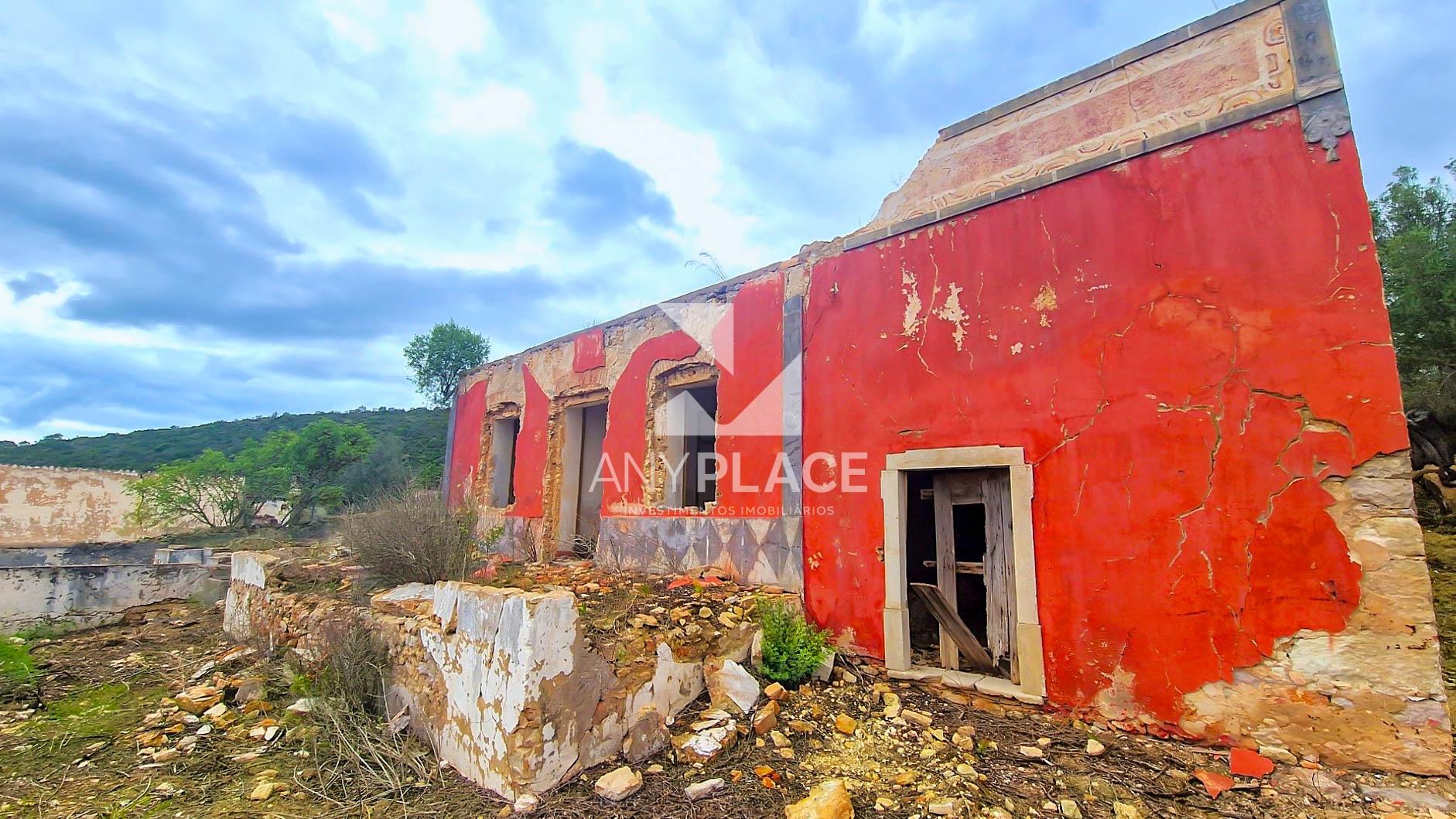 Propriedade com Potencial de Desenvolvimento Turístico ou Residencial.