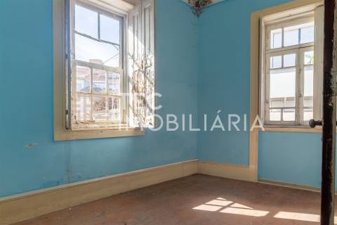 Moradia no Centro Histórico de Leça da Palmeira inserida num lote com 300m2