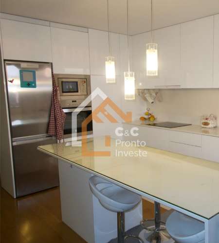 Moradia Geminada >=T10 Venda em Ferreiros e Gondizalves,Braga