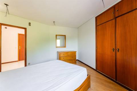 Moradia T4 Venda em Braga (Maximinos, Sé e Cividade),Braga