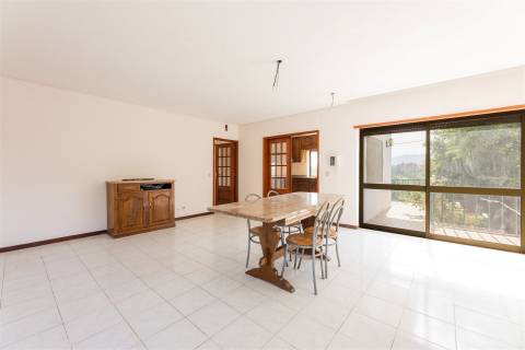 Moradia T4 Venda em Braga (Maximinos, Sé e Cividade),Braga