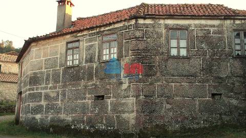Moradia para Restaurar T4 Venda em São João do Monte e Mosteirinho,Tondela