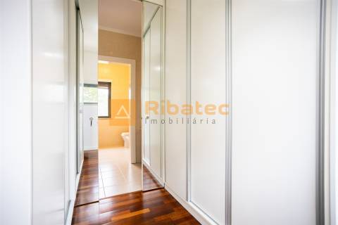 Quinta única localizada na Fajarda