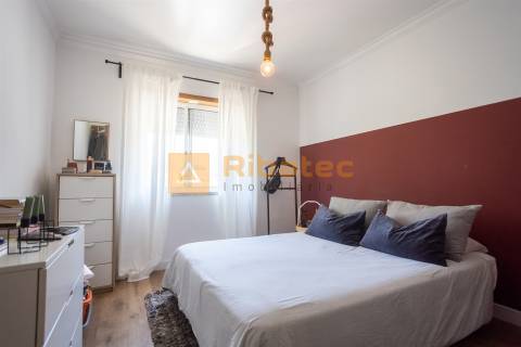 Apartamento T3 no Monte da Caparica