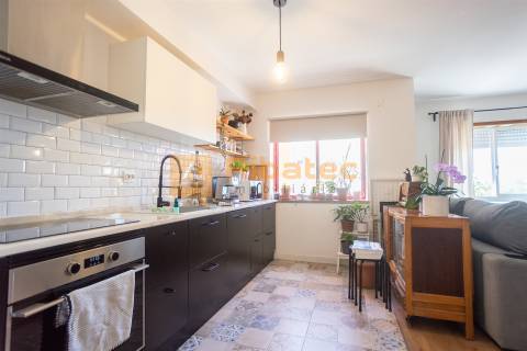 Apartamento T3 no Monte da Caparica