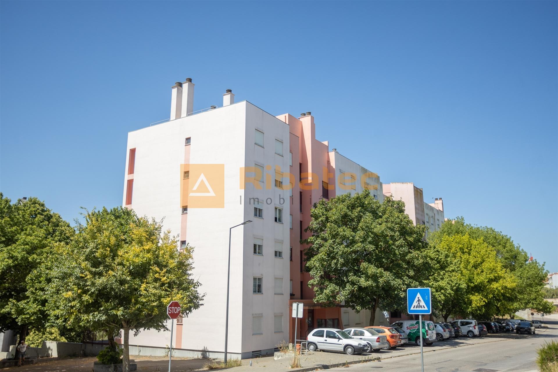 Apartamento T3 no Monte da Caparica