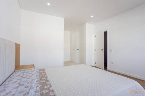 Moradia T3 Moderna | Vendida com Recheio