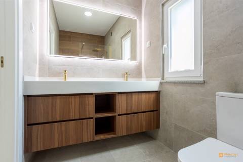 Moradia T3 Moderna | Vendida com Recheio