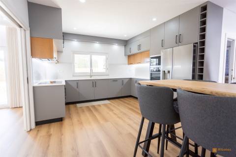 Moradia T3 Moderna | Vendida com Recheio