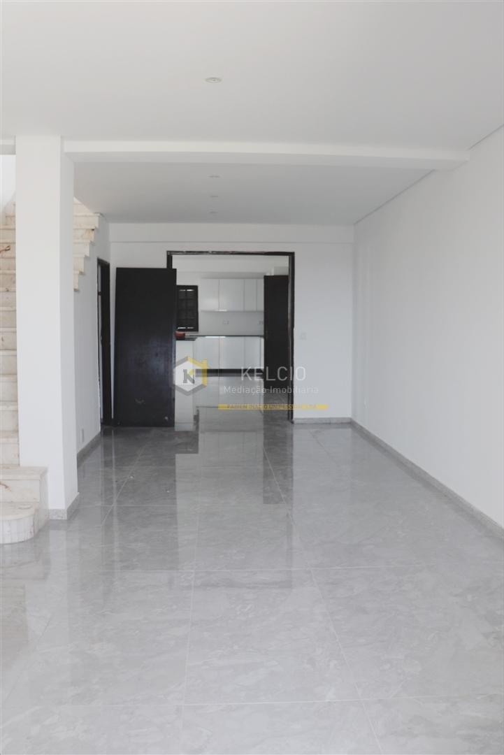 Moradia Geminada T4 Venda em Quarteira,Loulé
