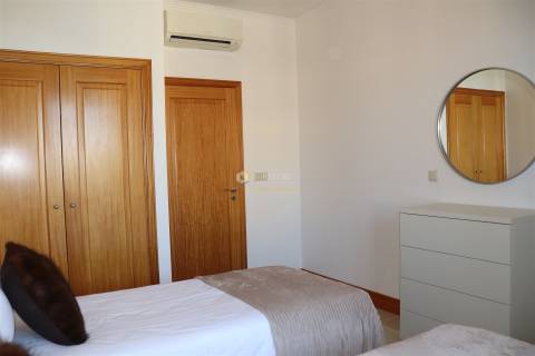 Apartamento T2 Venda em Quarteira,Loulé