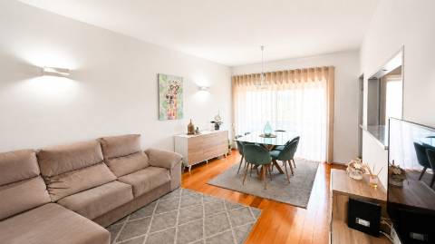 Apartamento T2 Venda em Bougado (São Martinho e Santiago),Trofa