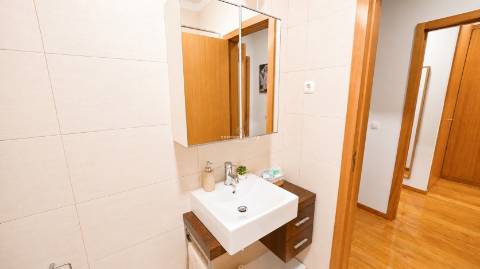 Apartamento T2 Venda em Bougado (São Martinho e Santiago),Trofa
