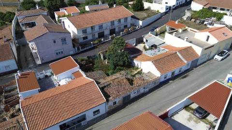 Moradia para Recuperar com Potencial Único – Lagoa de Óbidos