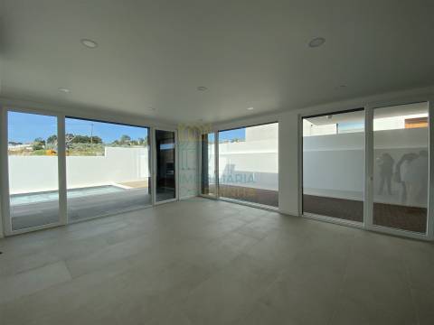Moradia T3 Moderna com Piscina | Salir do Porto