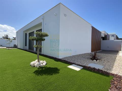 Moradia T3 Moderna com Piscina | Salir do Porto
