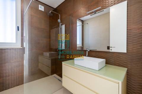 Moradia T3 com Piscina em Salir do Porto