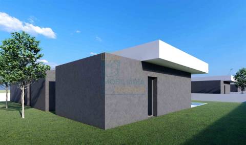 Moradia Moderna Térrea com Piscina – Conforto e Tranquilidade - Caldas da Rainha