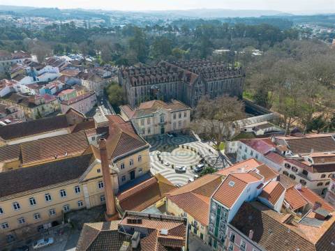 Moradia com 3 quartos, Piscina e Garagem em Caldas da Rainha