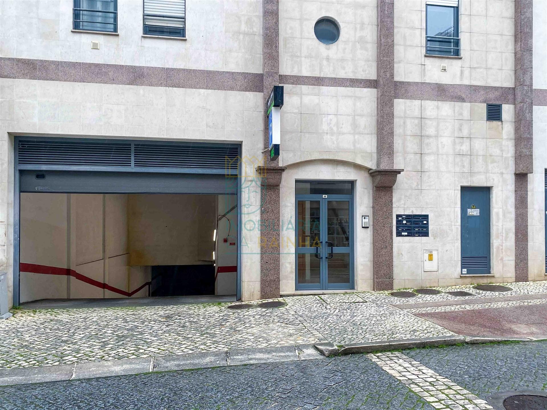 Lugar de Garagem no Centro de Caldas da Rainha