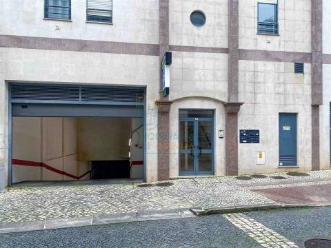 Lugar de Garagem no Centro de Caldas da Rainha