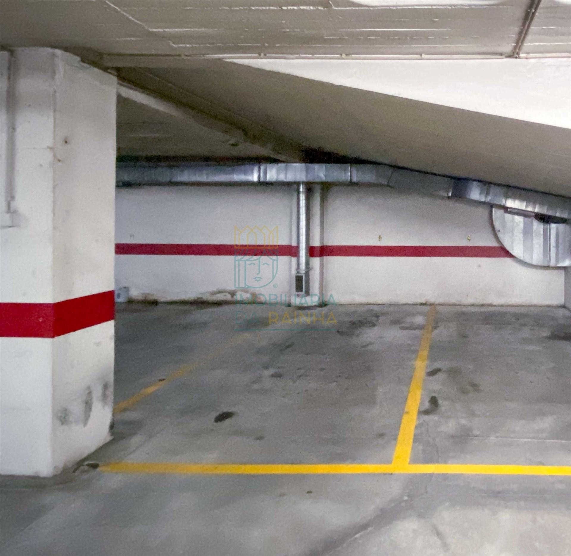 Lugar de Garagem no Centro de Caldas da Rainha