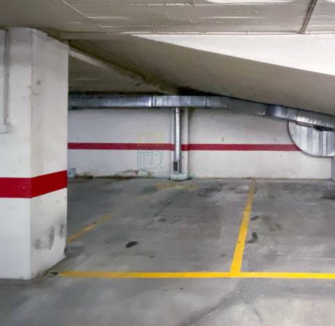 Lugar de Garagem no Centro de Caldas da Rainha