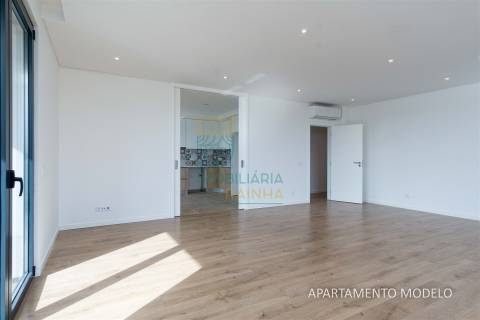 Apartamento T3 com Garagem e Elevador – Centro de Caldas da Rainha