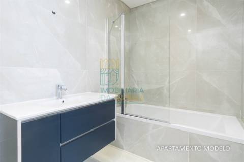 Apartamento T3 com Garagem e Elevador – Centro de Caldas da Rainha