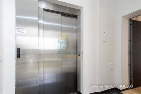 Apartamento T3 com Garagem e Elevador – Centro de Caldas da Rainha