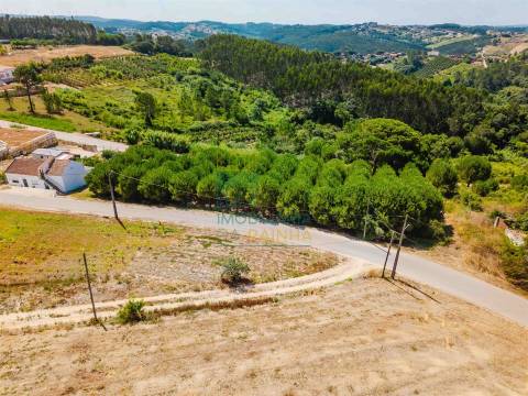Terreno para construção de 3.650 m² – Caldas da Rainha