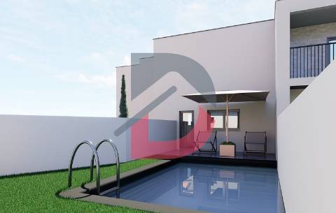 Moradia T2+2