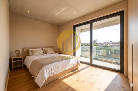 Moradia T3 Geminada com Jardim e Garagem | Alfena, Porto