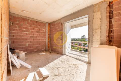 Moradia T3 Geminada com Jardim e Garagem | Alfena, Porto